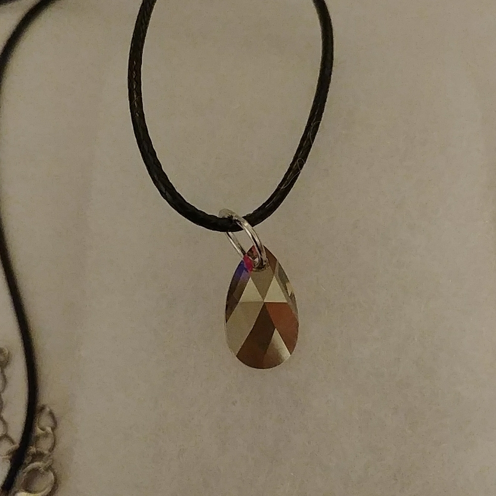 Latte Brown Crystal Teardrop Necklace - Picture 5 of 8